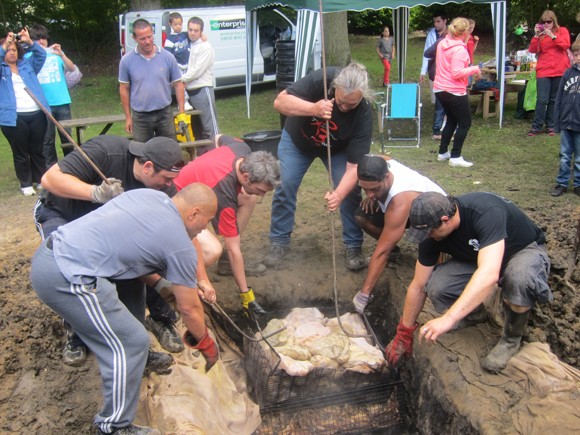 Hangi - New Zealand’s traditional specialty - ảnh 1